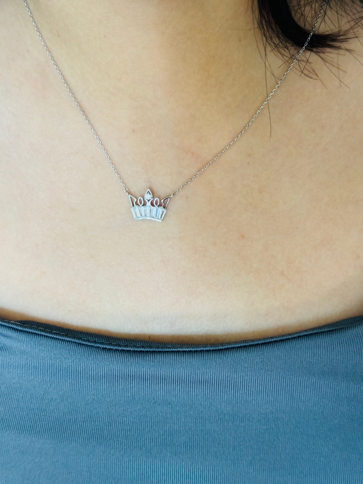 Tiara Glow Necklace