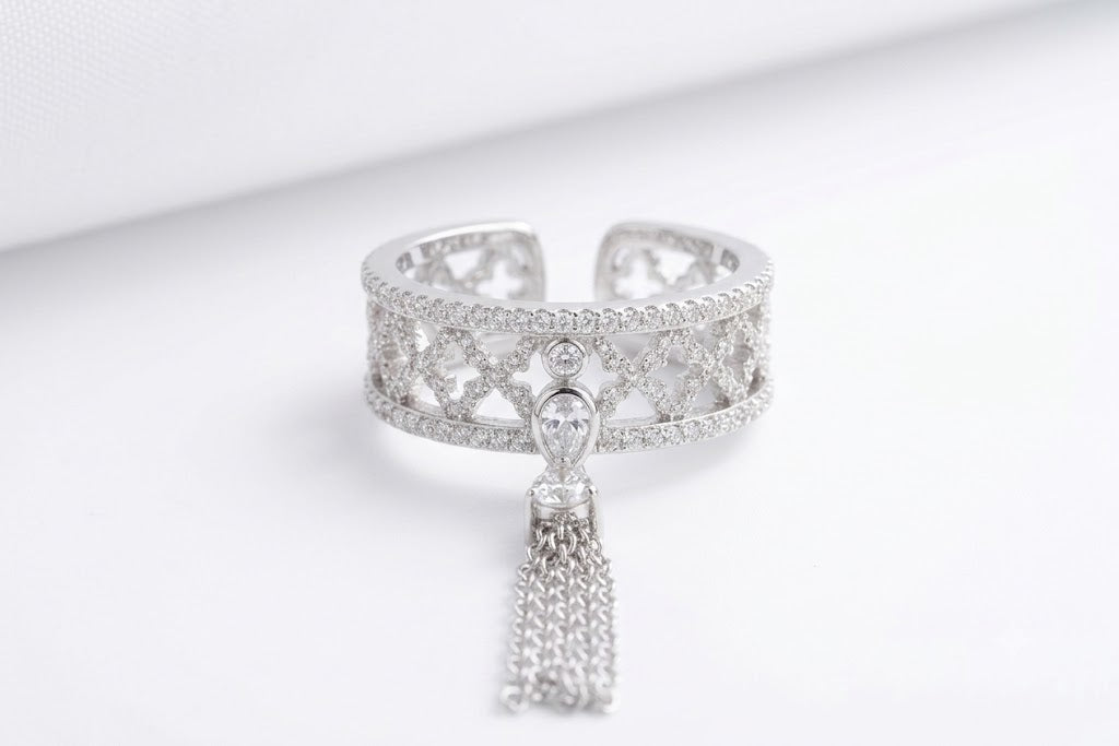 Lumière Tassel Ring