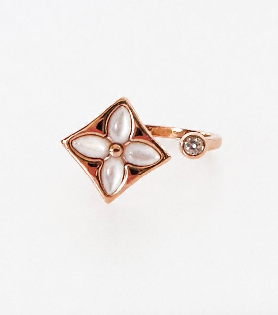 Fleur Royale Ring