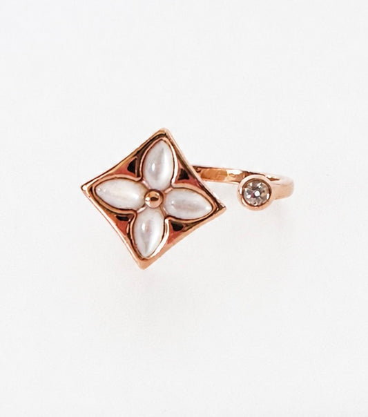 Fleur Royale Ring