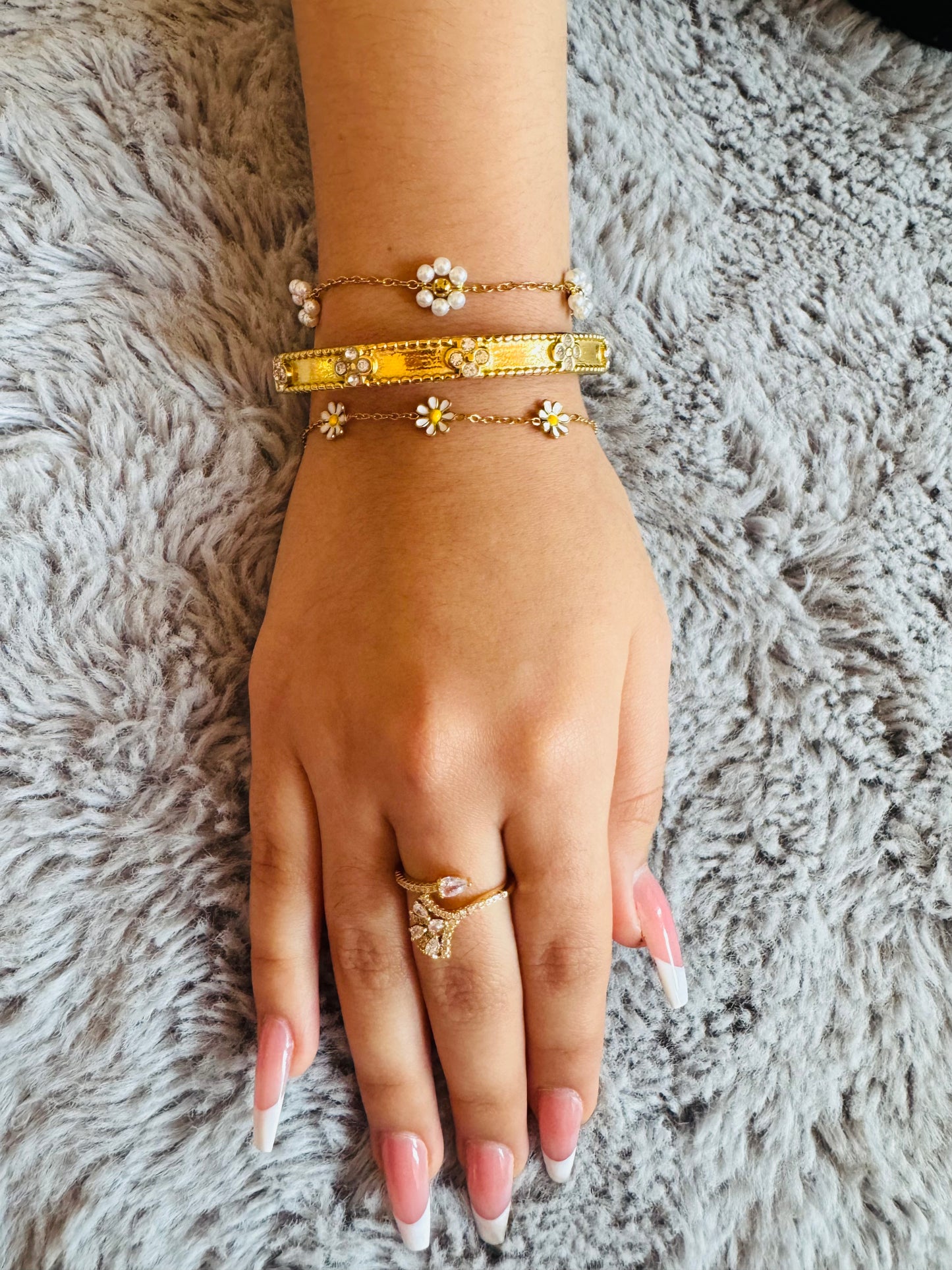 Pearl Petals Bracelet