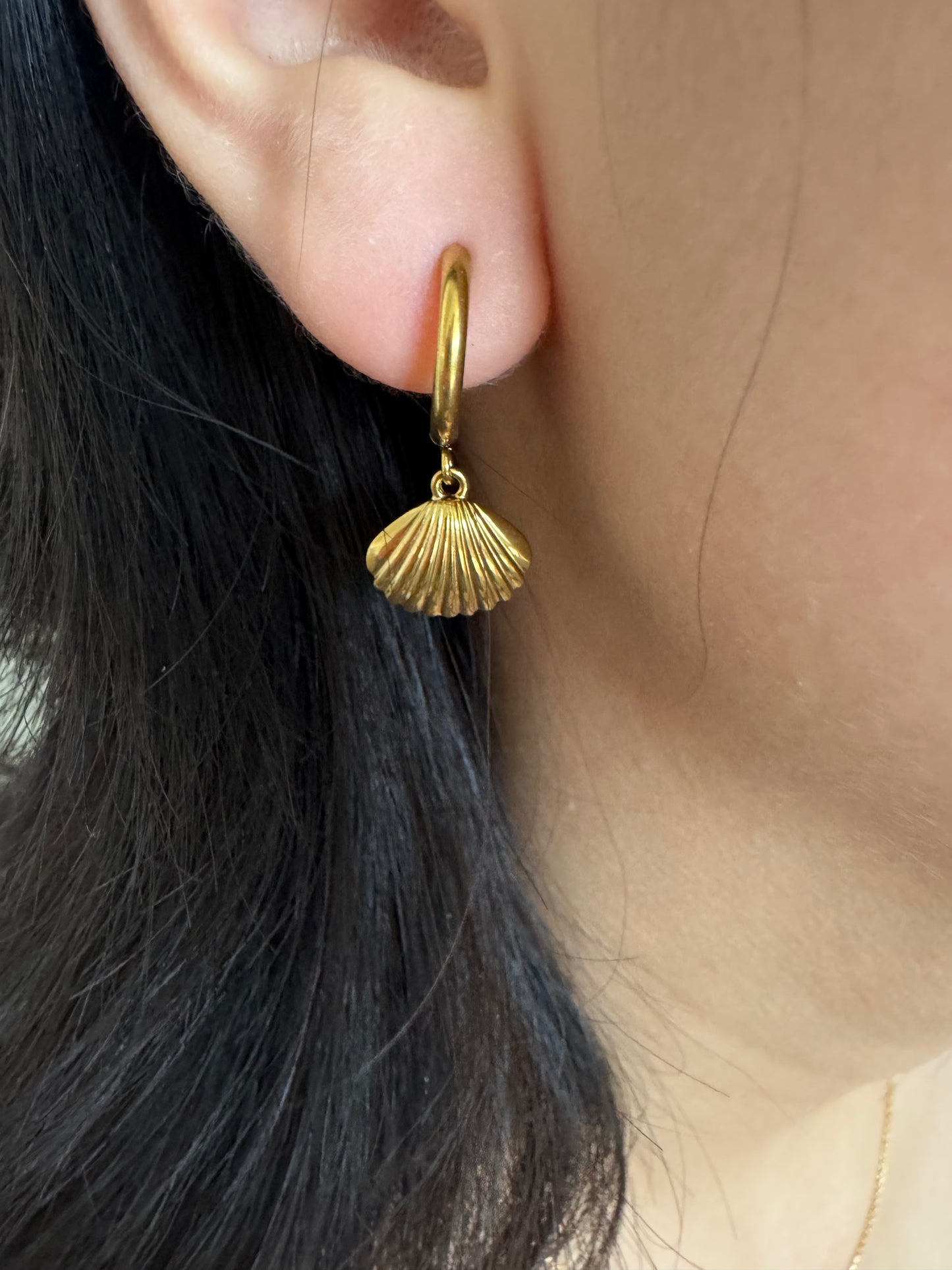 Maris Shell Hoops